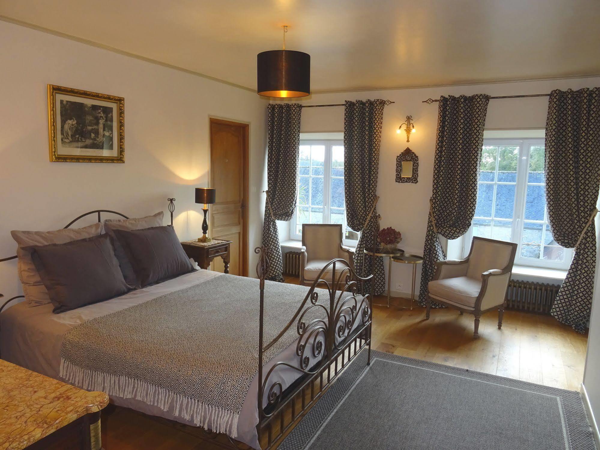 Manoir De Savigny Bed & Breakfast Valognes Dış mekan fotoğraf